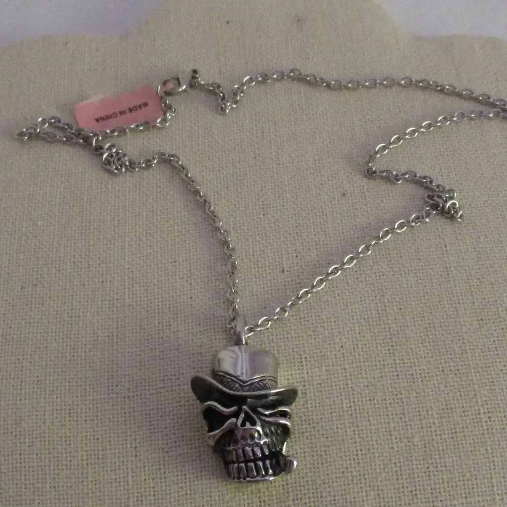 Black Oxidized Skull Pendant Necklace 20 in